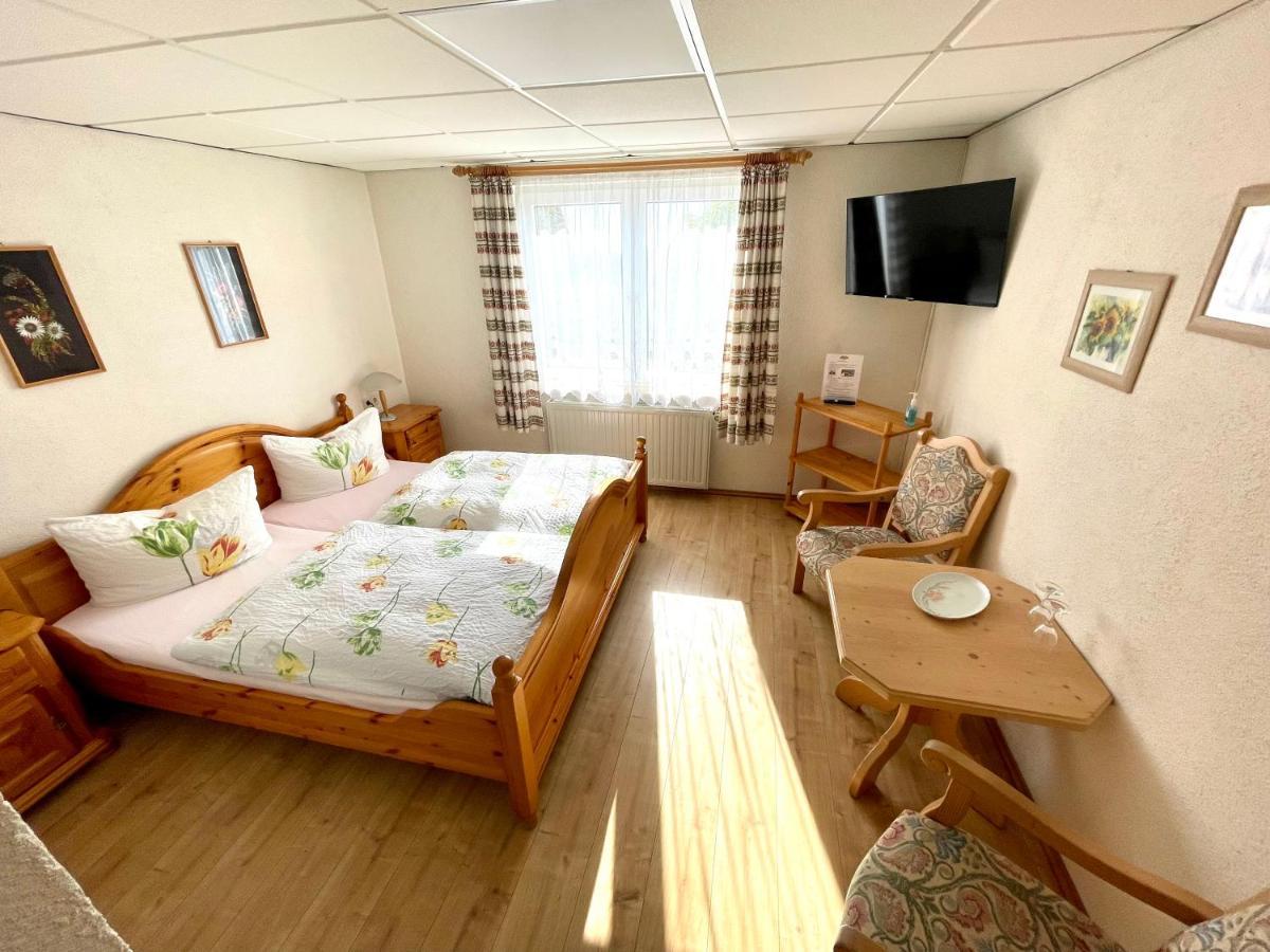 Hotel Charlott Айзенбах Екстериор снимка
