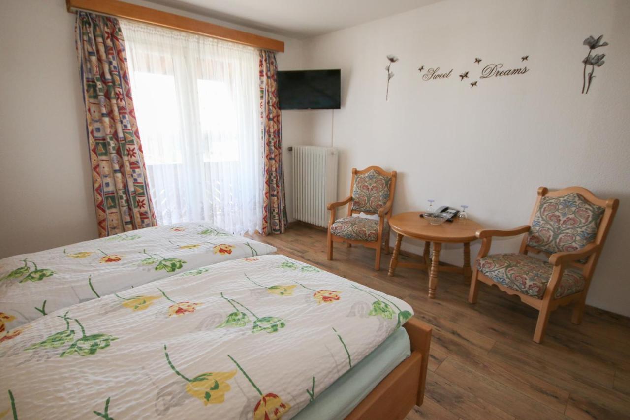 Hotel Charlott Айзенбах Екстериор снимка