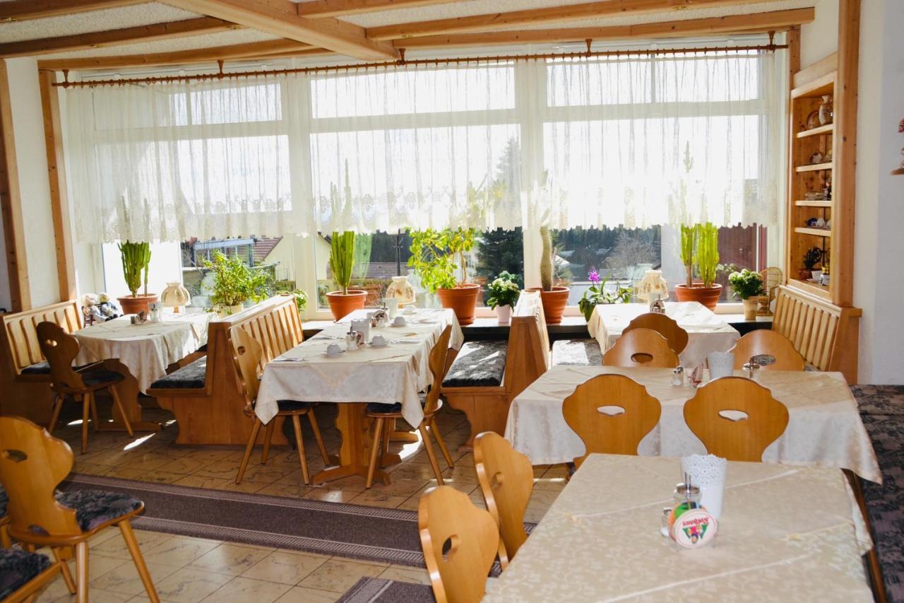 Hotel Charlott Айзенбах Екстериор снимка