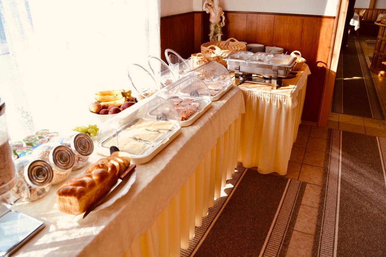 Hotel Charlott Айзенбах Екстериор снимка