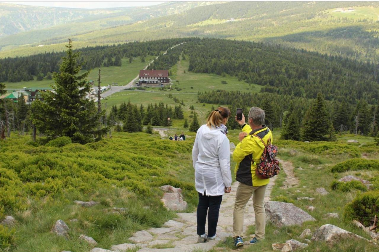 Hotel Charlott Айзенбах Екстериор снимка