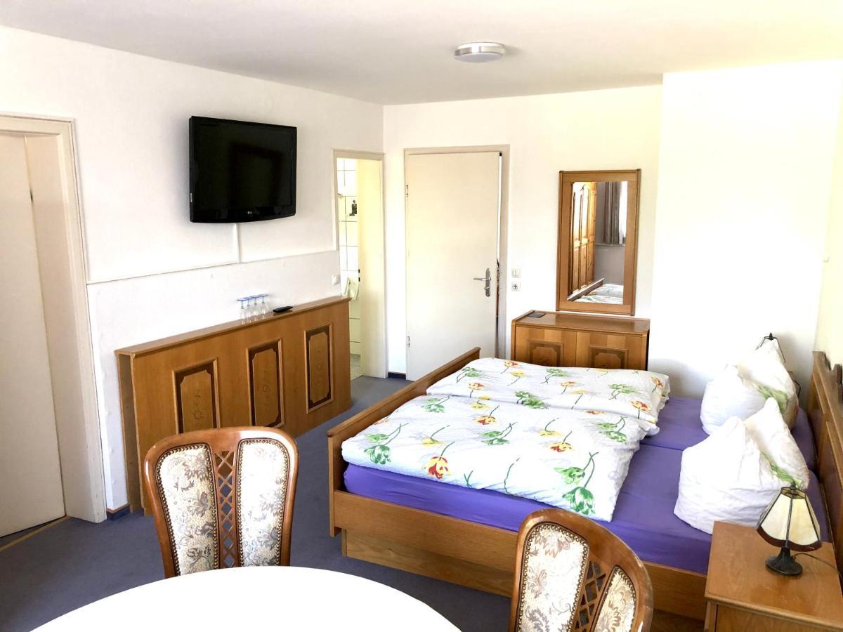 Hotel Charlott Айзенбах Екстериор снимка